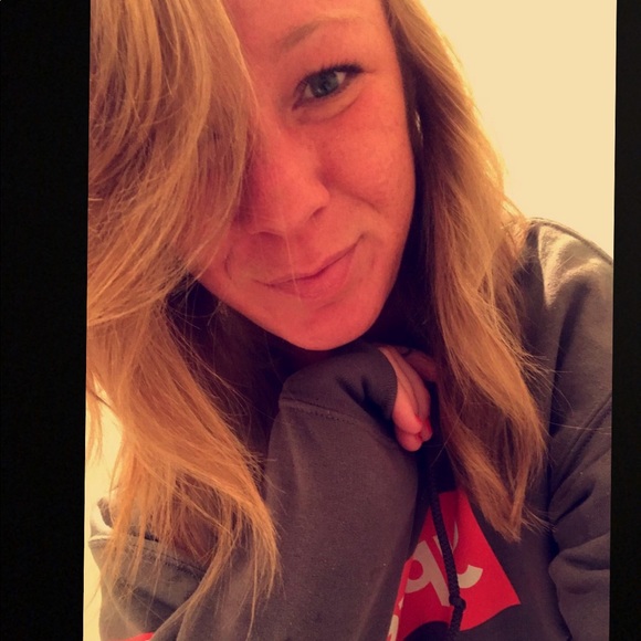 Meet your Posher, Dani - Picture 1 of 1